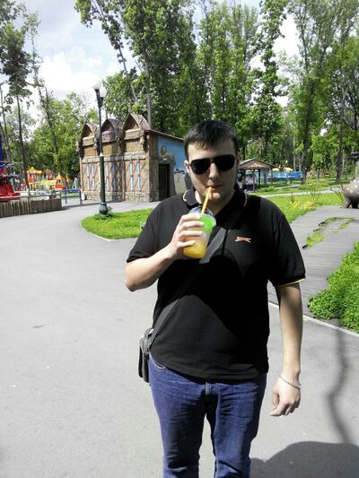  ,   Ikar, 33 ,   