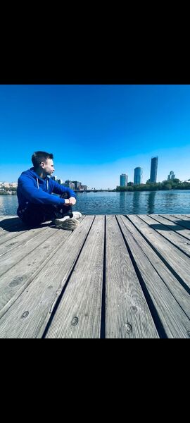  ,   Maxim, 22 ,   ,   , c , 