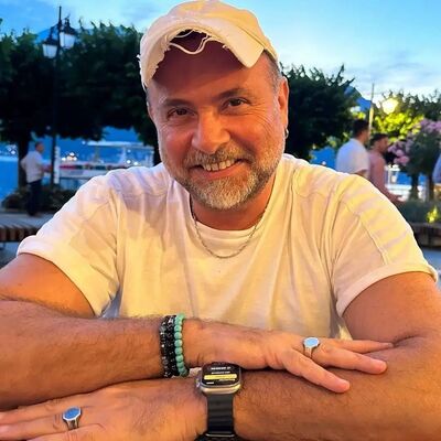  Lagos,   John, 60 ,   ,   