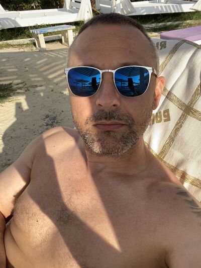  ,   Alex, 43 ,   ,   , c 