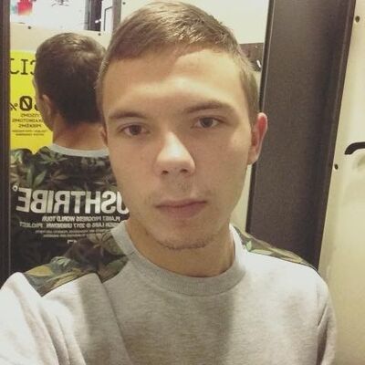  ,   Zhenya, 32 ,   ,   , c 