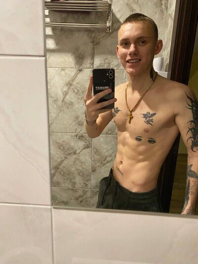  ,   Denis, 25 ,   