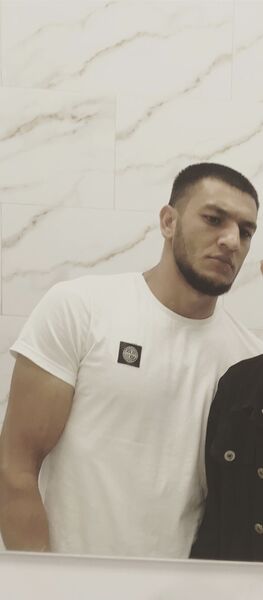 ,   Elvis, 28 ,   ,   