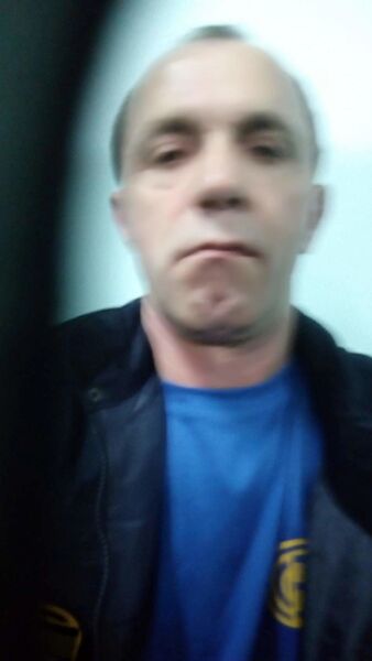  ,   Wiktor, 61 ,  