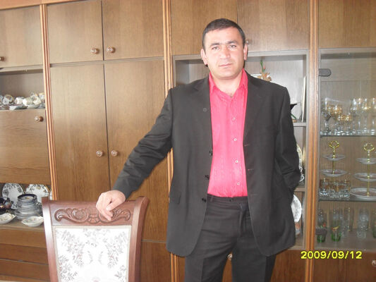  ,   Edmond, 46 ,   ,   