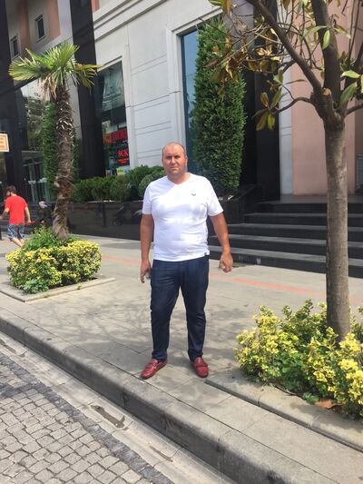  ,   Valeh, 42 ,   ,   