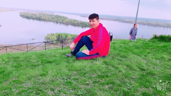  ,   Utkir, 33 ,     , c 