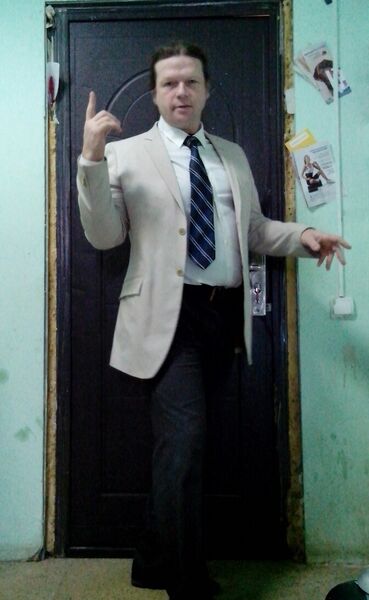 ,   Lion, 43 ,   ,   , c 