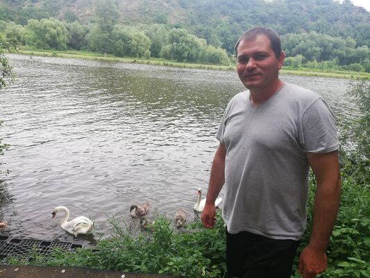  ,   Vlad, 34 ,   ,   