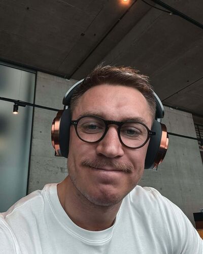  ,   , 37 ,   c 