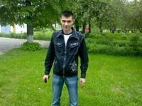  ,   Piotr, 44 ,   