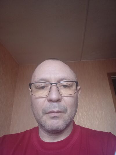  ,   Denis, 44 ,   ,   , c 