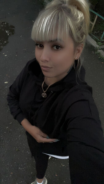  ,   stetikA, 32 ,  