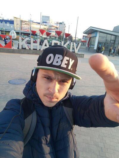  ,   Maksym, 31 ,   ,   , c 