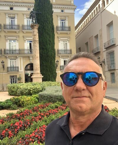 ,   Mark Dave, 60 ,   ,   