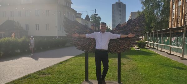  ,   Emil, 30 ,   ,   , c 