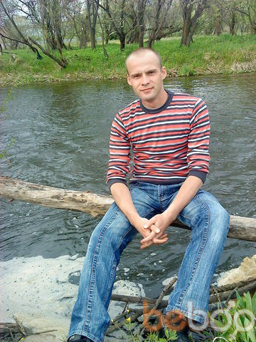  ,   Leon, 41 ,   