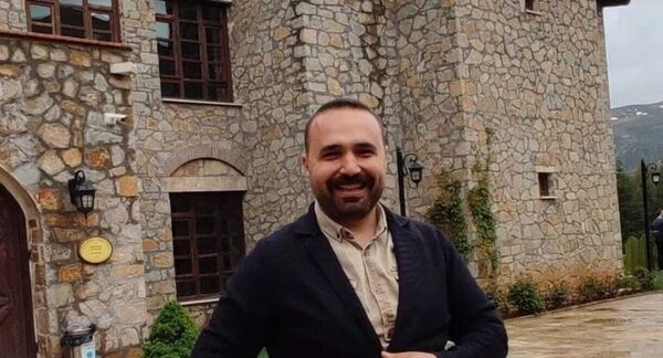  -,   Ugur, 35 ,   ,   