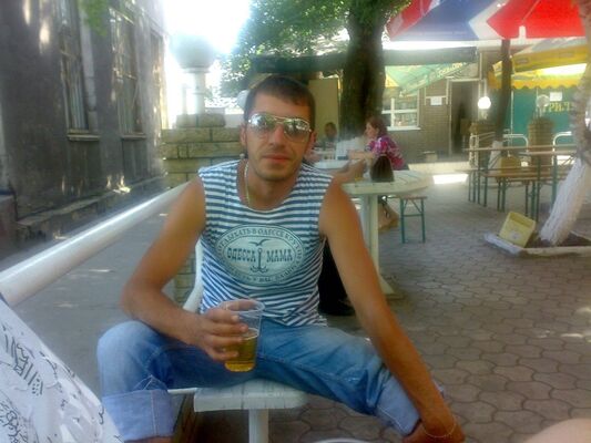  ,   Anton, 40 ,   ,   , c 