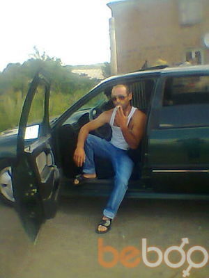  ,   Narek, 37 ,   