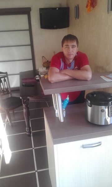  ,   Azimjon, 36 ,   