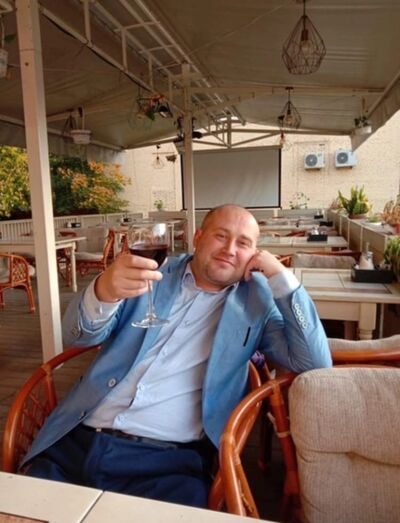  ,   Albert, 39 ,   ,   