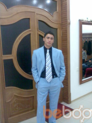  ,   Djoni, 39 ,   