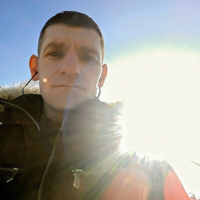  ,   Valentyn, 51 ,   ,   , c 