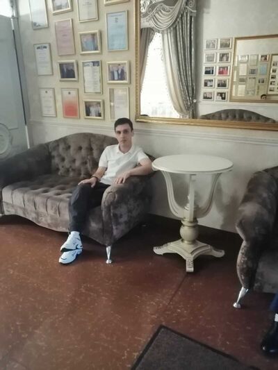  --,   Edmon, 27 ,   ,   