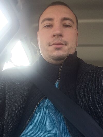  ,   Ozzie, 40 ,   