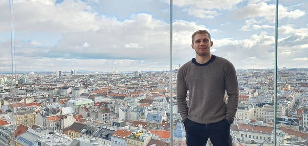  Polygyros,   Jon, 36 ,   ,   