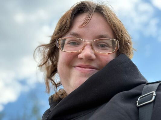  ,   Yulia, 28 ,   ,   , c , 