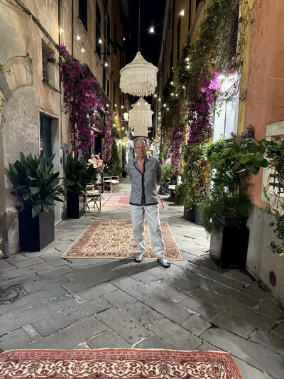  ,   Alex, 68 ,   ,   