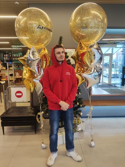  --,   Adrian, 25 ,   ,   , c , 