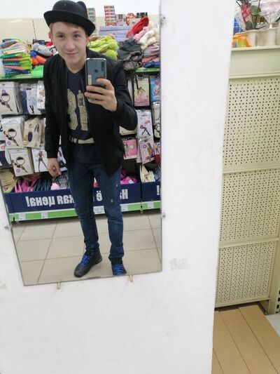  ,   Anton, 27 ,   ,   , c 