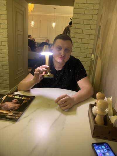  ,   Anton, 35 ,   c 
