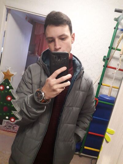  ,   Artur, 22 ,   ,   
