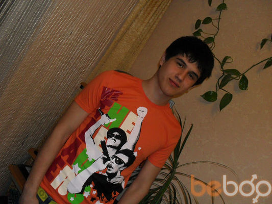  ,   Sergei, 32 ,   