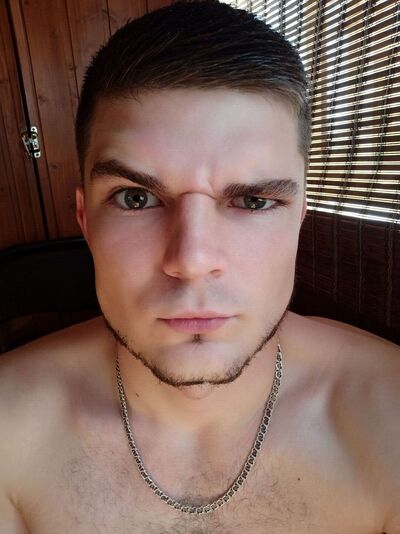  ,   Nikolay, 21 ,  