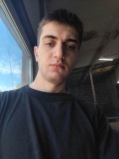  ,   Elvin, 20 ,   ,   