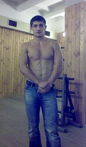  ,   Armen, 34 ,   