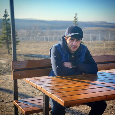  ,   Arthur, 34 ,   ,   