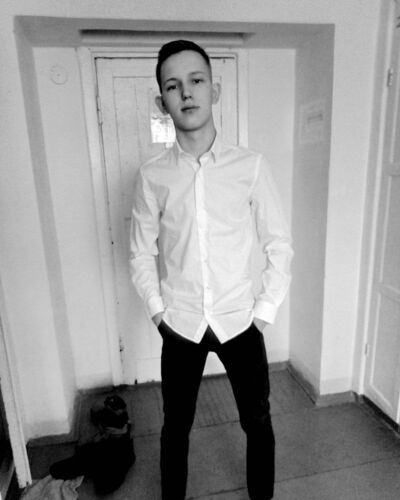  ,   Alex, 23 ,   ,   , c , 