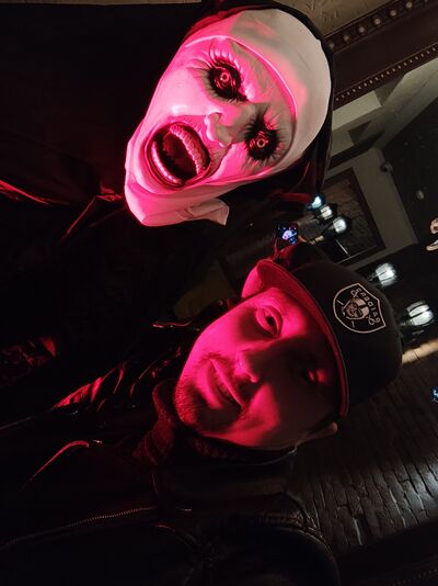  ,   Ilya, 35 ,   ,   , c 