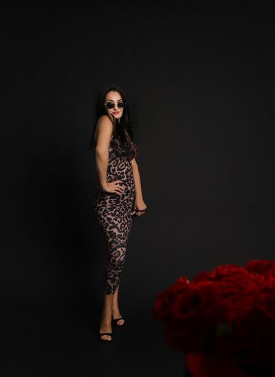  ,   Aly Kim, 39 ,   c 