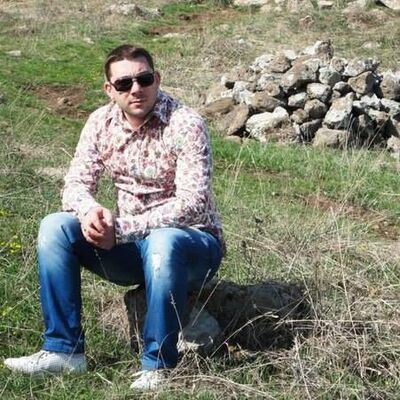  ,   Mika, 41 ,   