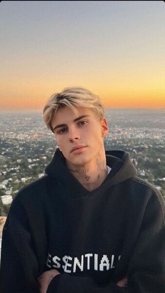  ,   , 19 ,   c 