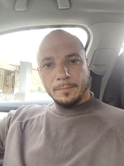  ,   Alex, 37 ,   ,   