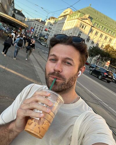  ,   , 35 ,   c 