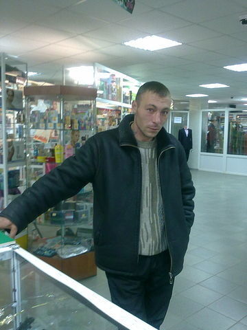  ,   Vadim, 43 ,   